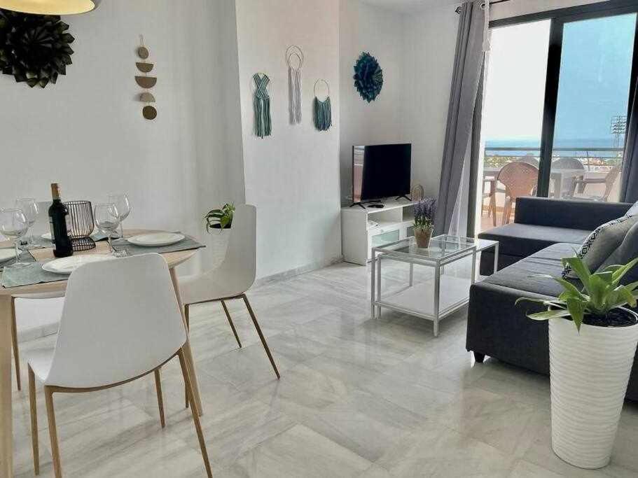 Atico Con Vistas Al Mar Y En Nerja Apartamento Exterior foto