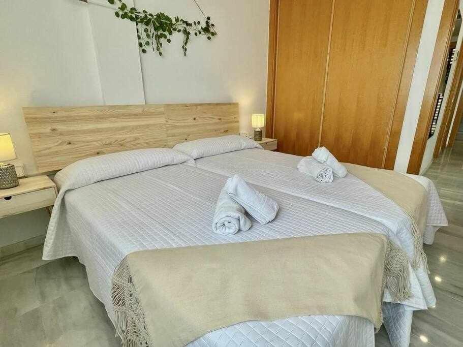 Atico Con Vistas Al Mar Y En Nerja Apartamento Exterior foto