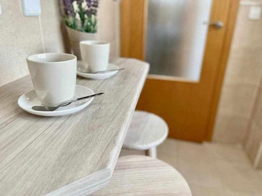Atico Con Vistas Al Mar Y En Nerja Apartamento Exterior foto